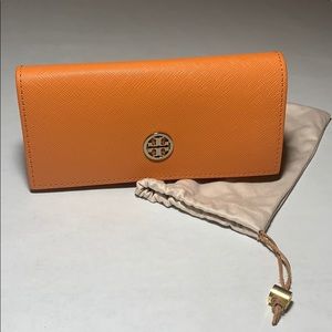 Tory Burch sunglasses case